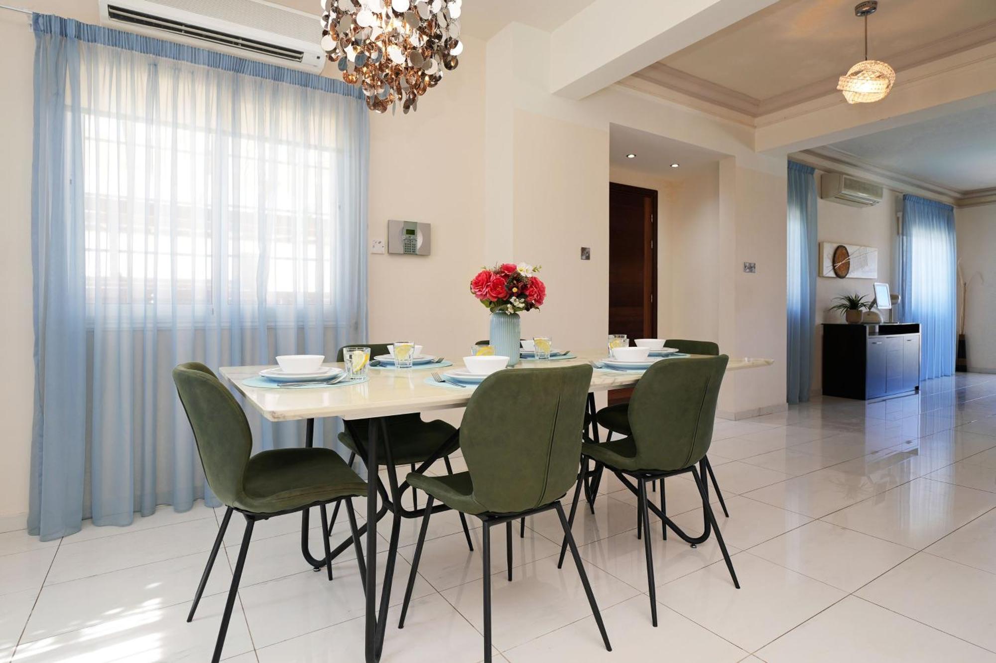 Villa Oceania - Beachfront Paralimni Exteriör bild